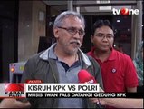 Musisi Iwan Fals Datangi Gedung KPK