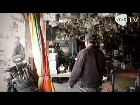 Mendulang Emas Dari Barang Bekas
