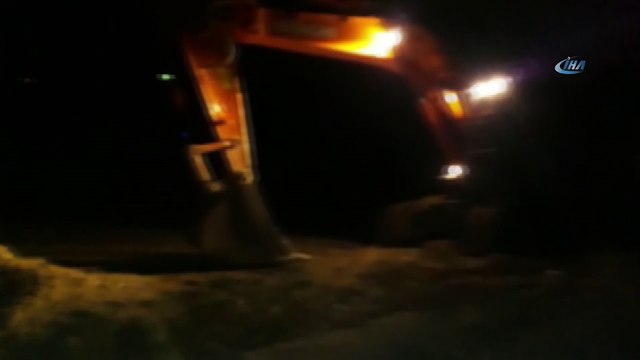 Antalya'nın Gündoğmuş ilçesinde aşırı yağış sebebiyle heyelan meydana geldi