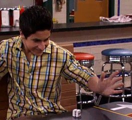 Wizards of Waverly Place S01E18 Credit Check