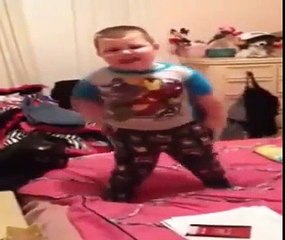 Chubby Kid Dancing S*xy And He Knows It