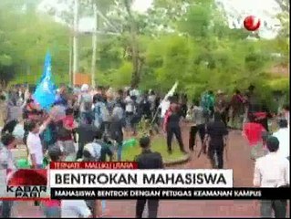Demo Ratusan Mahasiswa Berujung Ricuh