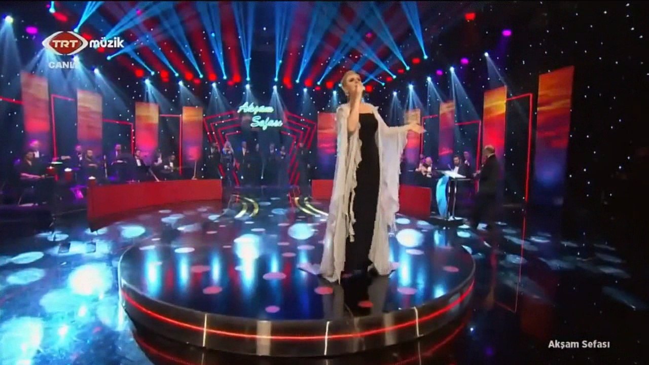 AYŞE EKİZ KIZIL MAVİ CANLI
