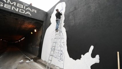 Mural de tres nacionalidades adorna Montevideo en el bicentenario de Marx