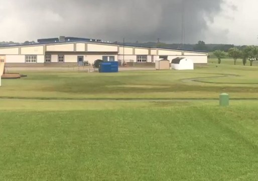 Tornado-Warned Storms Roll Into Owensboro, Kentucky