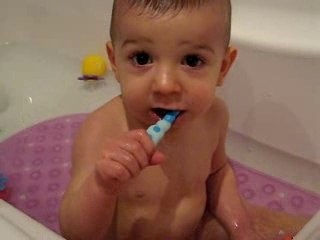 Je me brosse les dents !!