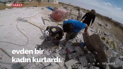 Esed rejiminin bombaladığı evin enkazından bir kişi sağ kurtarıldı