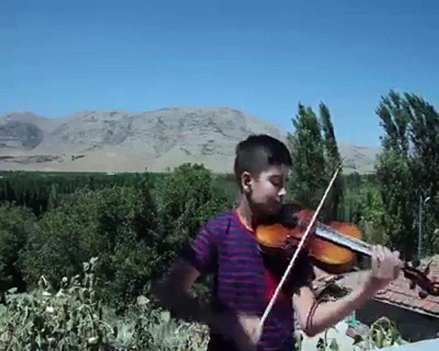 Ali İnsan 13 yaşında Almanyada Mozart Ödülüne layık görüldü