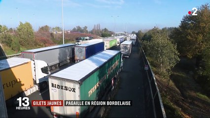 "Gilets jaunes" : un péage saccagé en Gironde