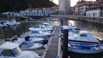 Paisaje: Anochecer hoy 21 nov en el puerto de Candás, Carreño, Asturias, mar Cantábrico