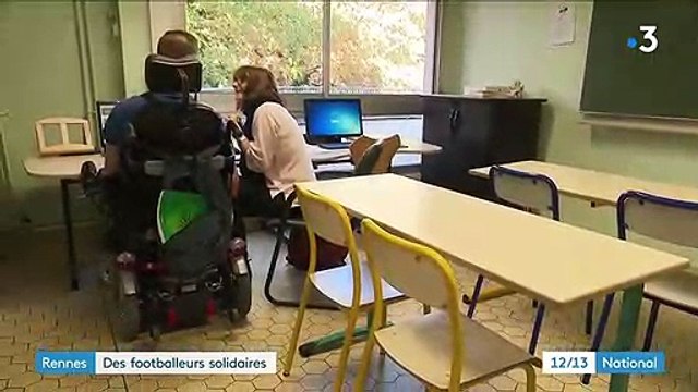 Rennes : des footballeurs professionnels rendent visite à des enfants hospitalisés