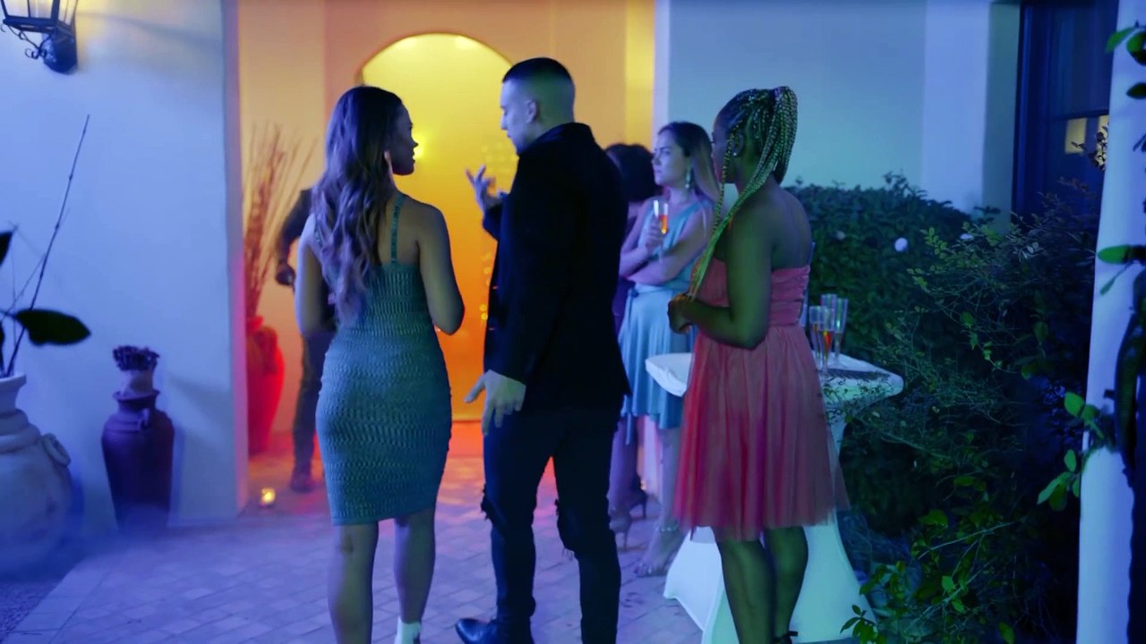 ¡Ya podemos escuchar 'Teléfono Remix'!