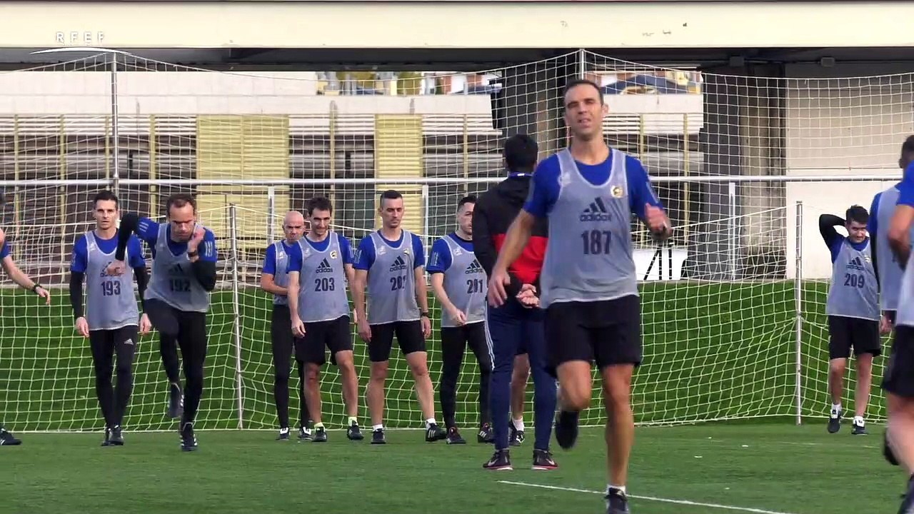 Las Exigentes Pruebas Físicas de los Árbitros Españoles