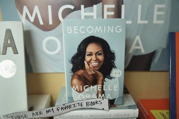 Michelle Obama's Memoir Is the Fastest-Selling Book of the Year