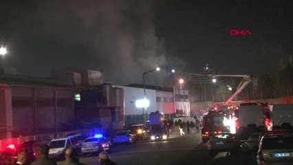 Tuzla'da Boya Fabrikasında Yangın