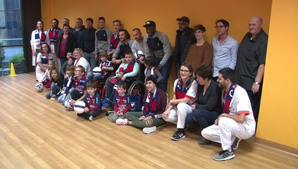 Maisons Caen Construction et le SMCaen en visite au Centre François Baclesse