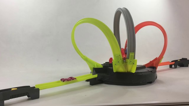 Hot Wheels Roto Revolution Track Set w Rotating Loops and 2 Cars || Keith's Toy Box