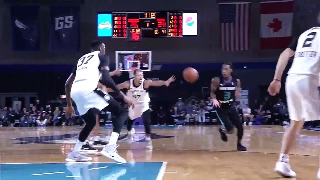 Cat Barber Posts 29 PTS, 5 AST & 4 REB For Swarm
