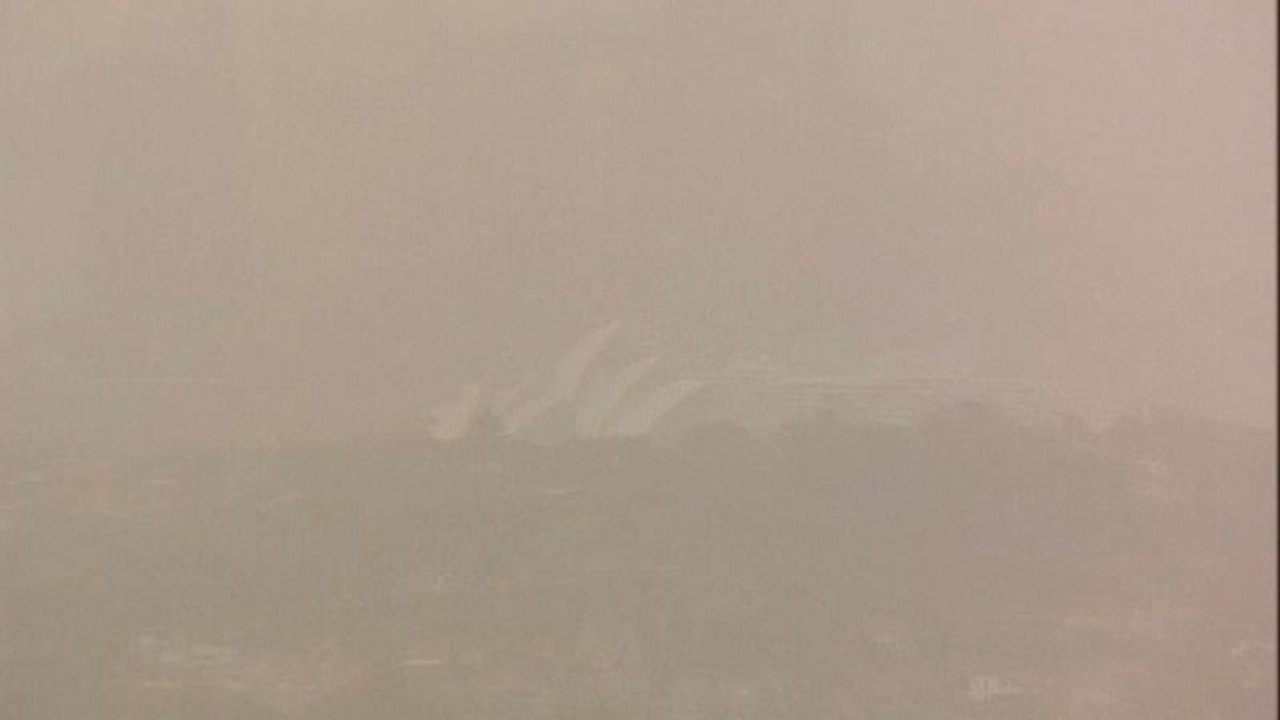 Ungesunder 500 km Sandsturm über Sydney