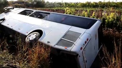 Servis otobüsü devrildi: 14 yaralı - ANTALYA