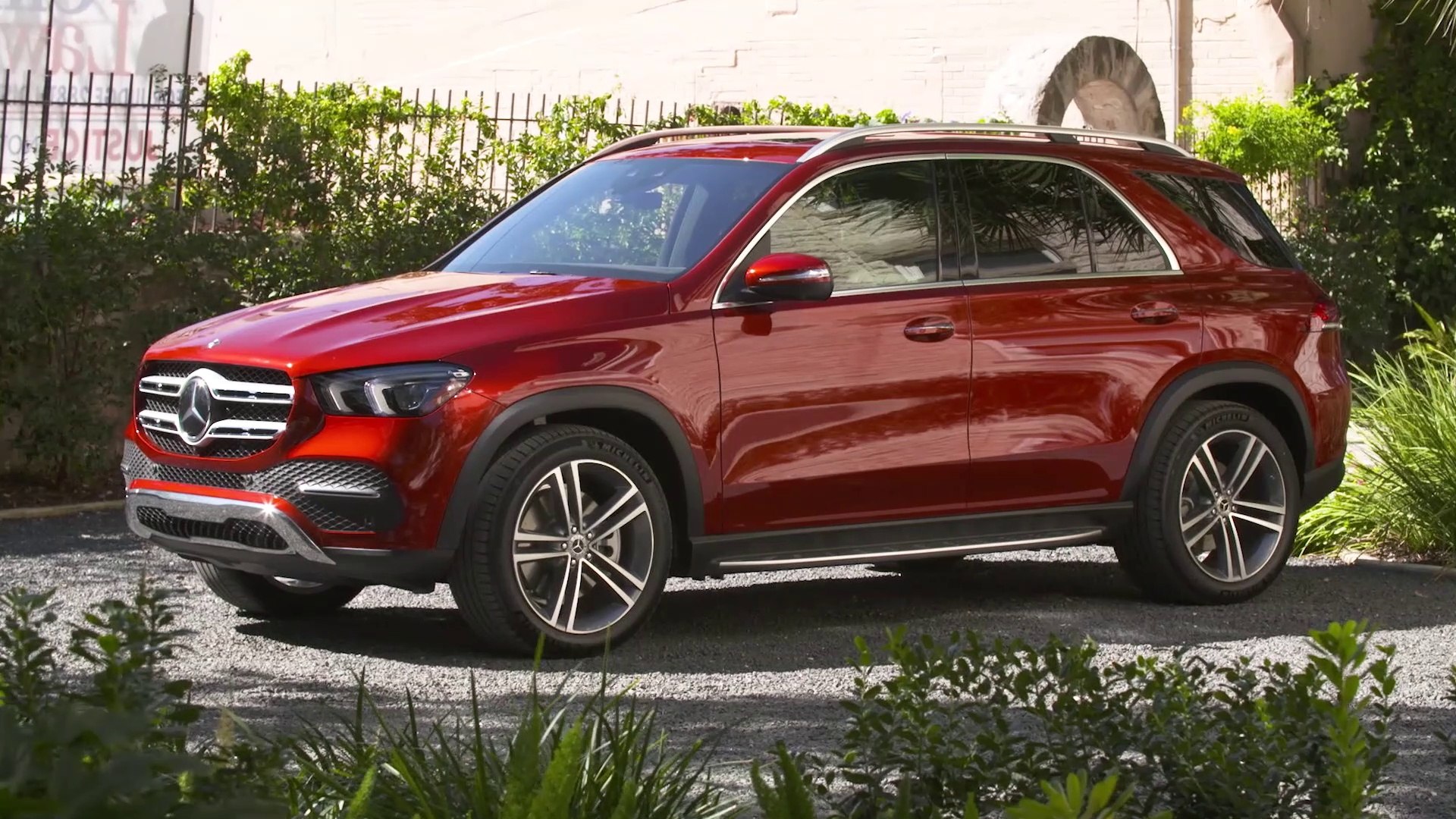 Mercedes Benz Gle Probefahrt Im Neuen Mercedes Gle 300d 4matic Gle 450 4matic Video Dailymotion