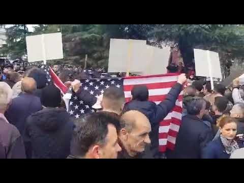 Pa Koment - Protesta para Kuvendit, momente tensioni gjatë fjalës së Ramës
