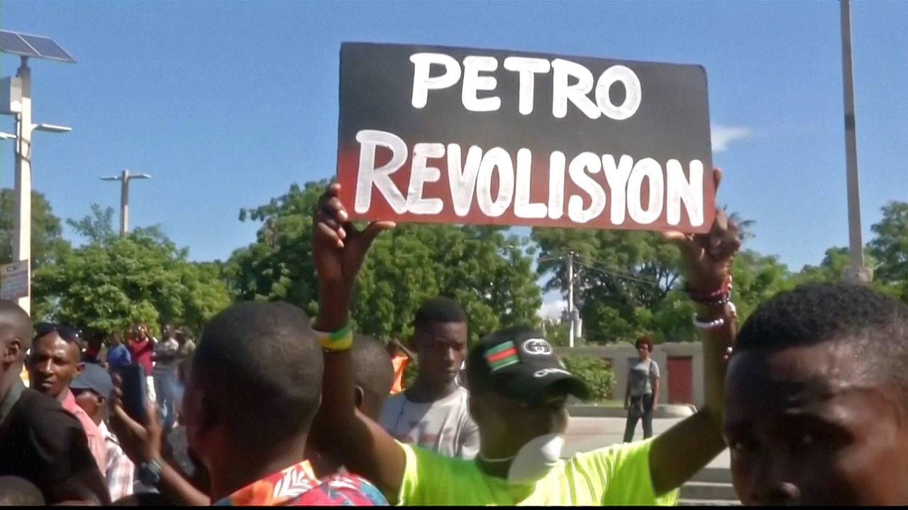 Strike shuts down Haiti as anti-corruption protests continue