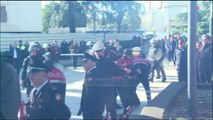 Pa Koment - Protestë e dhunshme para Kuvendit - Top Channel Albania - News - Lajme