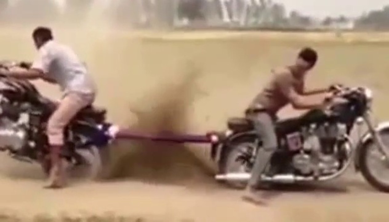 Hayabusa vs Kawasaki Ninja bikes.Amaizing Please See This!