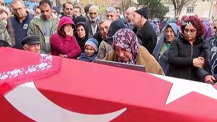 Öğrenci Pilot Merve Altun'un cenazesi memleketi Afyon'da toprağa verildi