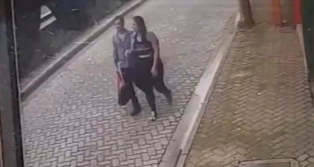 Yolda Yürürken Kendilerine Doğru Gelen Aracı Gördü, Hem Kendi Hem de Kız Arkadaşının Hayatını Kurtardı