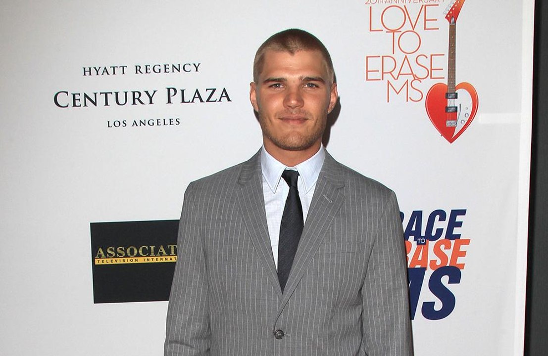 Nach Entlobung: Chris Zylka will Paris' Verlobungsring zurück