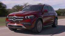 Mercedes-Benz GLE 450 4MATIC in Hyacinth Red Driving Video