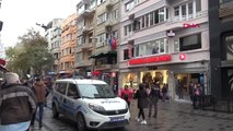 Taksim Meydanı'nda Film Sahnelerini Aratmayan İntihar Girişimi