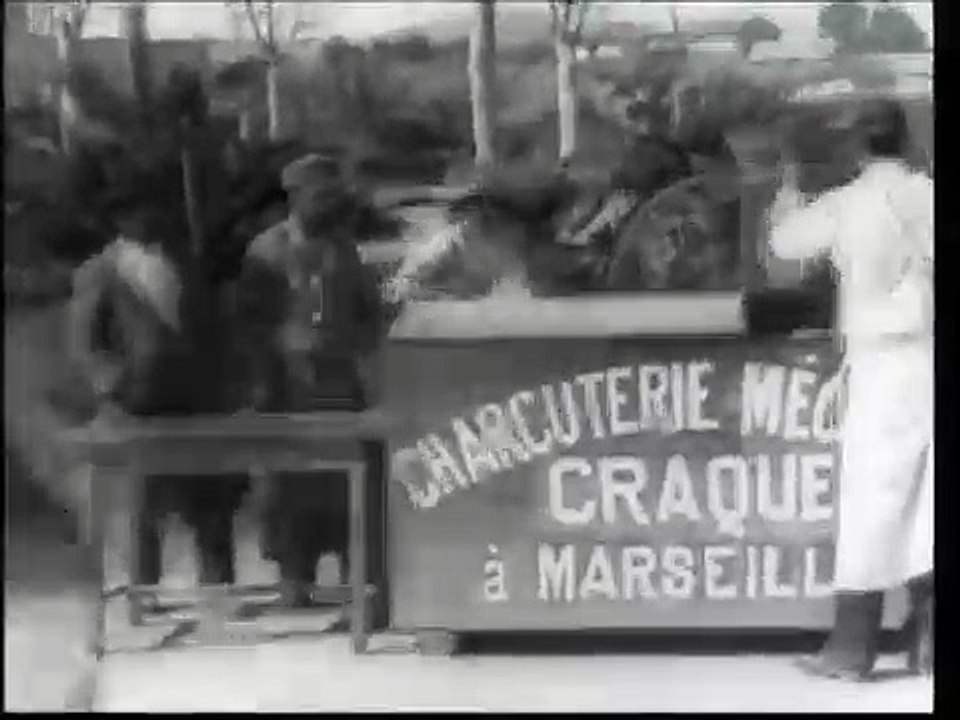 Auguste et Louis Lumière : Charcuterie mécanique (1986)