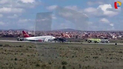Avión de aerolínea nacional aterriza de emergencia en El Alto, Bolivia
