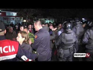 Report Tv-Protesta e dhunshme para Kuvendit, reagon Prokuroria dhe Ministria e Brendshme