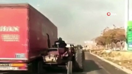 Ankaralı Nasreddin Hoca traktöre ters bindi