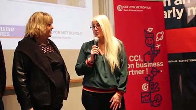 Véronique Richier, lauréate du trophée Aménagement, innovation et concept pour son salon de coiffure 2 pièces plus cuisine