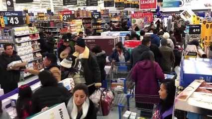 ABD'de 'Kara Cuma' çılgınlığı soğuk dinlemedi - NEW JERSEY/VIRGINIA