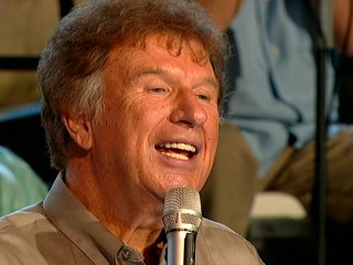 Bill & Gloria Gaither - Go Ask
