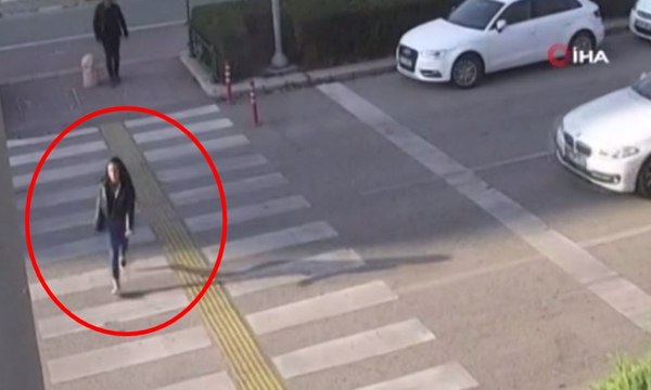 Eskişehir'deki trafik kazaları MOBESE kameralarına böyle yansıdı