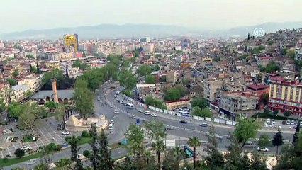 Hat sanatıyla dünya camilerini tezyin ediyor - KAHRAMANMARAŞ