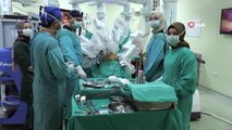 Kanserli hastalara 'Davinci robotu' ile kesisiz ameliyat
