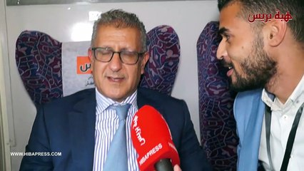 لخليع يذرف الدموع متأثرا بعد تدشين محطات القطار و تثنية سكة مراكش الدار البيضاء