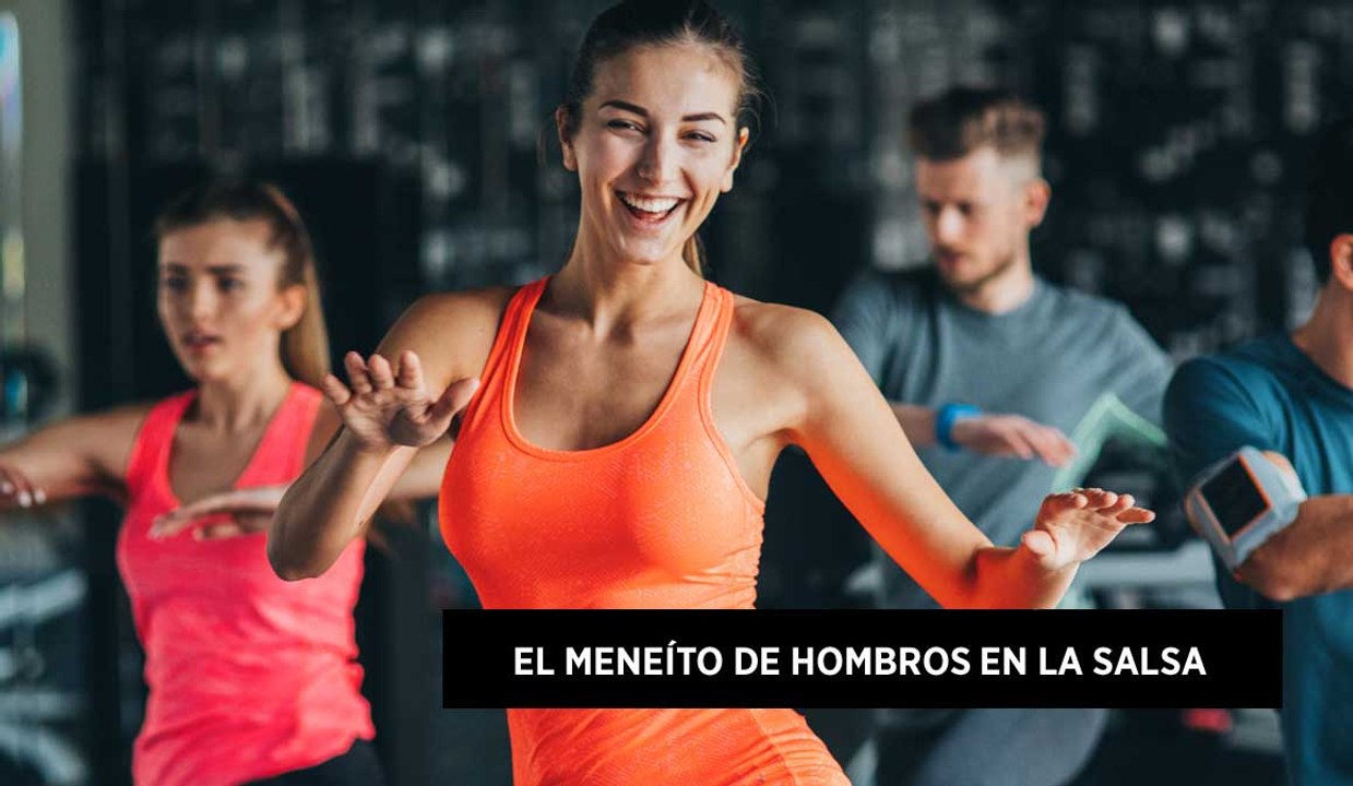 Cómo se hace “el meneíto” de hombros cuando bailas