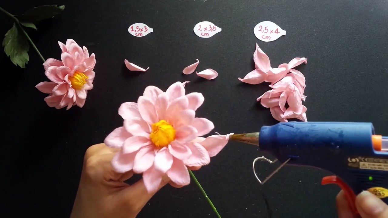 Dahlia Flowers With Twisted Paper - Craft Tutorial