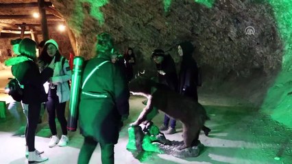 'Hababam Sınıfı'ndan etkilenip mağarada ders yaptılar - ÇANKIRI