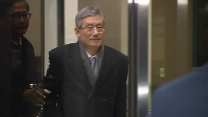 '사법농단' 고영한 前 대법관, 소환 14시간 만에 귀가 / YTN