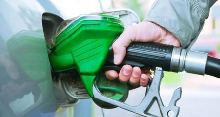 Benzine Bu Gece Yarısından İtibaren Geçerli Olmak Üzere İndirim Geldi